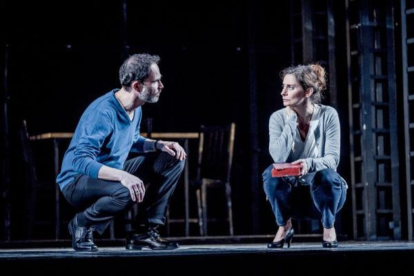 fastnormal_04-0b89e07b Next To Normal: Das Musical-Highlight des Jahres &ndash; musicalradio.de | Musicals kostenlos im Radio