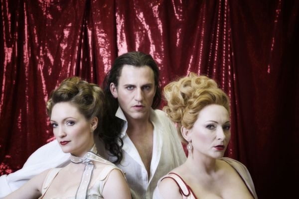 07-10552c32 GEF&Auml;HRLICHE LIEBSCHAFTEN auf musicalradio.de &ndash; musicalradio.de | Musicals kostenlos im Radio