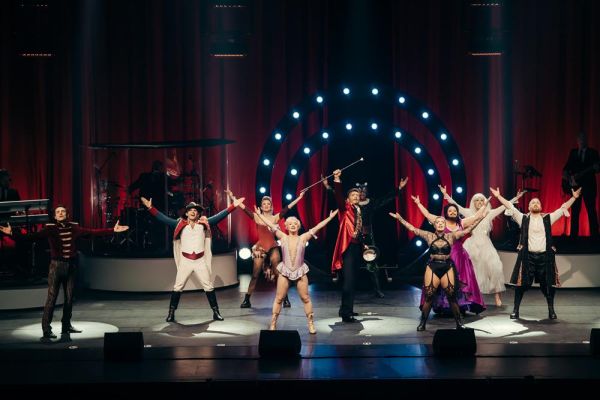 09_This-is-THE-GREATEST-SHOW_Fotocredit_360GradDesignCom-1e436c41 Weihnachts-Gewinnspiel 2023 &ndash; musicalradio.de | Musicals kostenlos im Radio