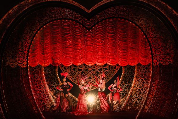 08-1f6484c0 Imposant und au&szlig;ergew&ouml;hnlich: MOULIN ROUGE in K&ouml;ln &ndash; musicalradio.de | Musicals kostenlos im Radio