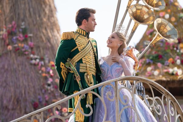 09-46dccb2d Finaler Trailer zu WICKED: TEIL 2 ver&ouml;ffentlicht &ndash; musicalradio.de | Musicals kostenlos im Radio