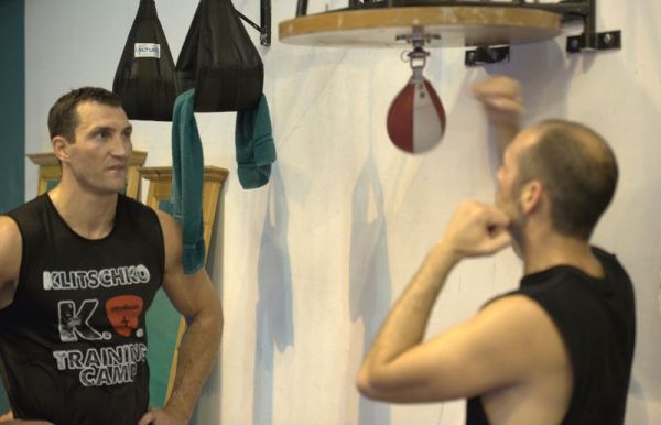 _HOK1708-Copyright_Holger_Kersting-462774e0 Drew Sarich im Ring mit Wladimir Klitschko &ndash; musicalradio.de | Musicals kostenlos im Radio