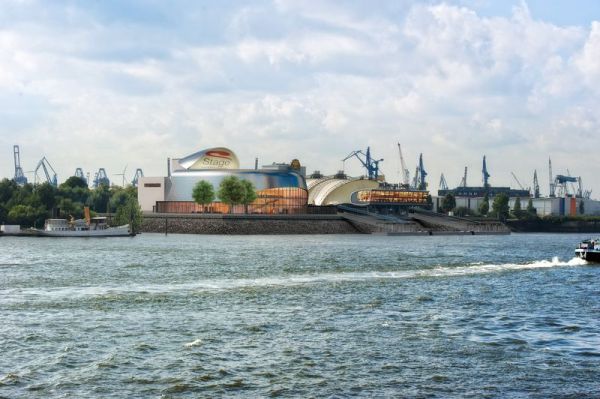 Neues_Stage_Musicaltheater_Ansicht_von_Nordosten-617d3999 Stage Entertainment Bauarbeiten zum neuen Musicaltheater in Hamburg haben begonnen &ndash; musicalradio.de | Musicals kostenlos im Radio