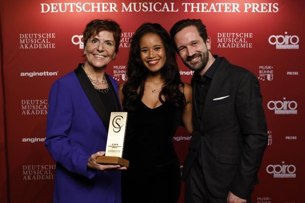 DMTP-2025_PreistraegerInnen_Craig_Simmons1904-73b564f2 Die Gewinner des Deutschen Musical Theater Preises 2025 &ndash; musicalradio.de | Musicals kostenlos im Radio