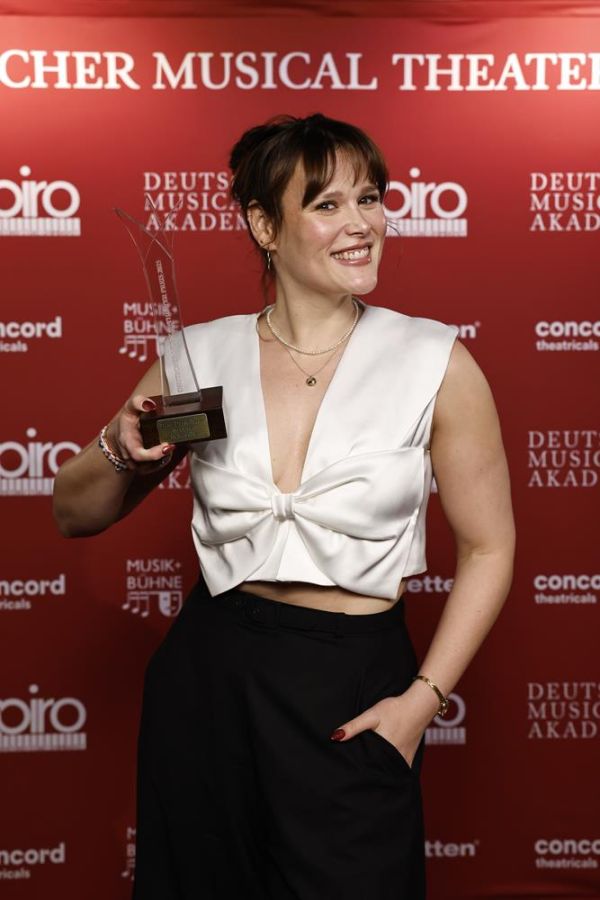 DMTP-2025_PreistraegerInnen_Bester_Dastellerin_in_einer_nebenrolle1635-923963ed Die Gewinner des Deutschen Musical Theater Preises 2025 &ndash; musicalradio.de | Musicals kostenlos im Radio