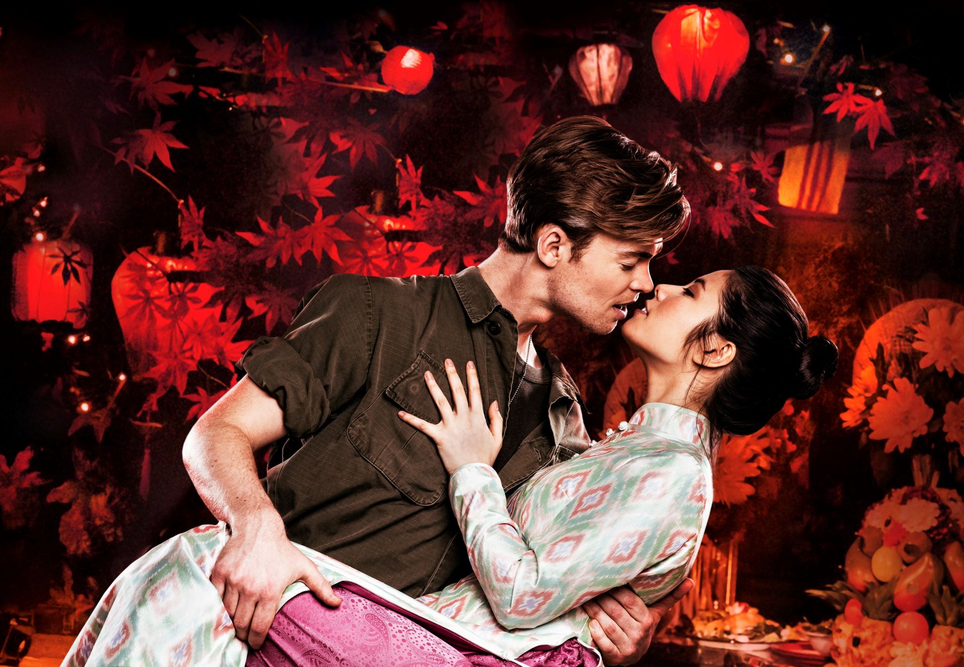 8dfdff0db32cfe67da2487cda126bd48-9c284bf8 MISS SAIGON in Wien mit Oedo Kuipers und Vanessa Heinz &ndash; musicalradio.de | Musicals kostenlos im Radio