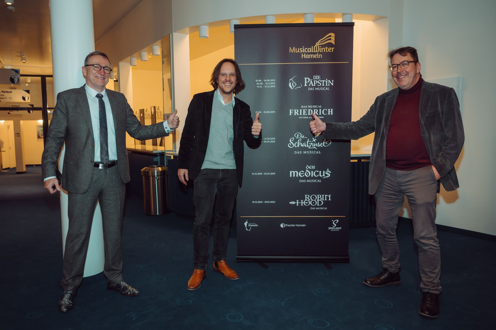 HMT-Gesch&auml;ftsf&uuml;hrer Harald Wanger, Produzent von &bdquo;spotlight musicals&ldquo;  Peter Scholz und Hamelns Theaterdirektor Wolfgang Haendeler