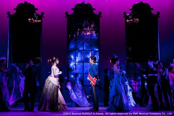 Joohyun_Oak_Jaewook_Ahn_als_Rudolf-b539666a Das VBW-Musical "Rudolf" erreicht S&uuml;dkorea &ndash; musicalradio.de | Musicals kostenlos im Radio