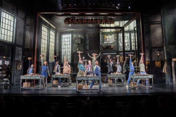 06_Kinky-Boots-The-Musical_Credit_Johan-Persson-bf0f473f KINKY BOOTS geht englischsprachig auf Tour &ndash; musicalradio.de | Musicals kostenlos im Radio