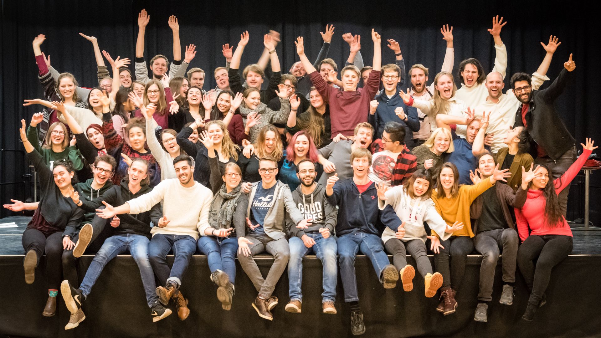 0b23b41a0070828ba50220b2a1815a8f-c96745ac Floodlight Musicals &uuml;bertragen Galakonzert live im musicalradio &ndash; musicalradio.de | Musicals kostenlos im Radio