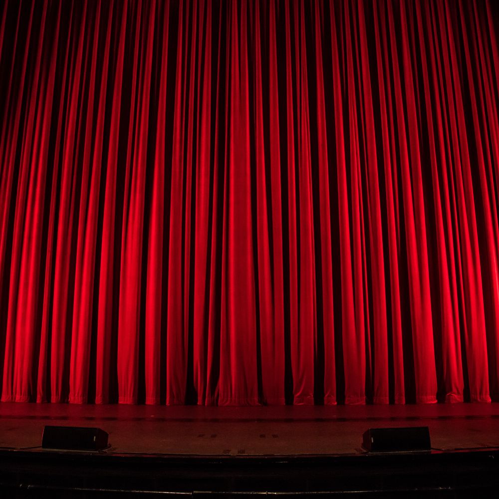 9749d0aec69c88df5dd0b67b01db476c-d3ec56e4 Premieren im Oktober: The Show must go on! &ndash; musicalradio.de | Musicals kostenlos im Radio
