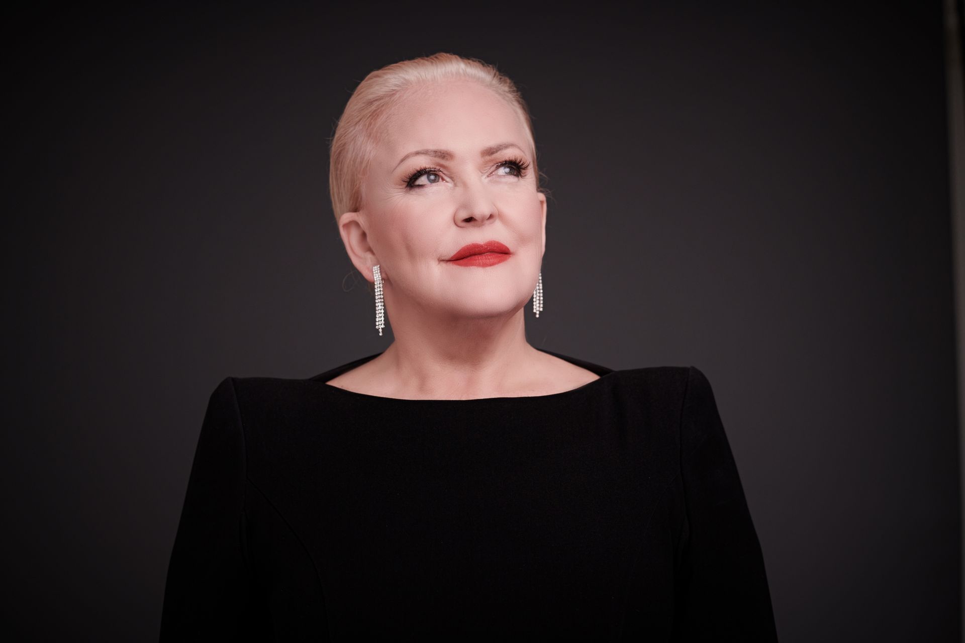 c76b430f13f697c7e8f6389e61fe2e85-d7135484 Ehrenpreis der Deutschen Musical Akademie f&uuml;r Angelika Milster &ndash; musicalradio.de | Musicals kostenlos im Radio