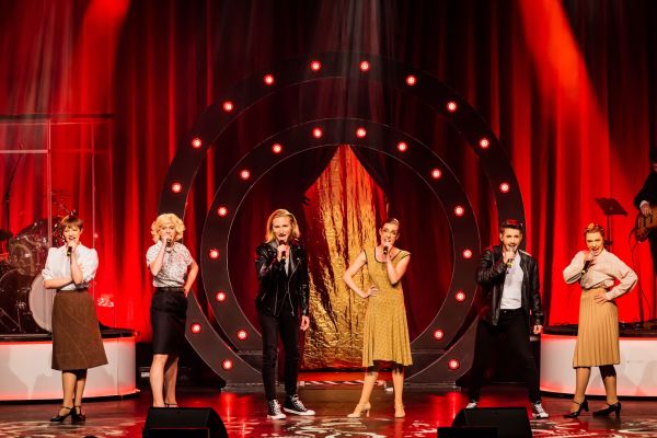 21_THIS-is-the-GREATEST-SHOW_Fotocredit_Dita-Vollmond-d8f678b4 Weihnachts-Gewinnspiel &ndash; musicalradio.de | Musicals kostenlos im Radio