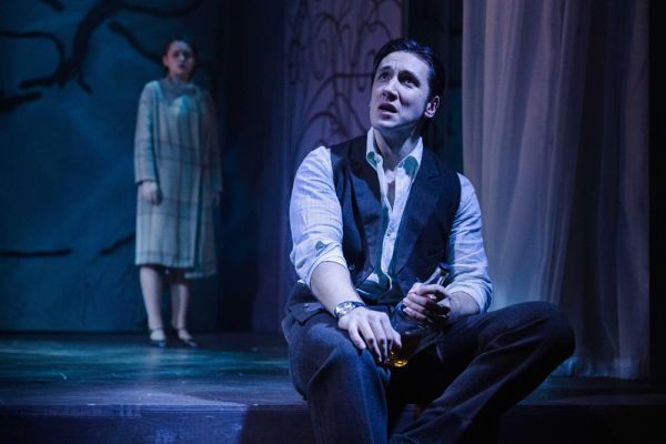 REBECCA%20Lauren%20Jones%20I%20and%20Richard%20Carson%20Maxim%20de%20Winter%20Photo%20Mark%20Senior-df5d7628 REBECCA feierte Premiere in London &ndash; musicalradio.de | Musicals kostenlos im Radio
