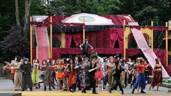 05-e85b98cd Von der M&uuml;llkippe zum Circus: CATS begeistert als Neuinszenierung in Tecklenburg &ndash; musicalradio.de | Musicals kostenlos im Radio