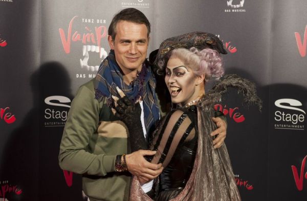 2011_03_31_TDV_Jubilaeum_RalfBauer-ea5466b1 St&uuml;rmisch gefeierte Jubil&auml;umsvorstellung von TANZ DER VAMPIRE in Stuttgart &ndash; musicalradio.de | Musicals kostenlos im Radio