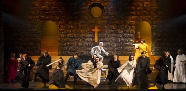 Paepstin__28-fe2457b2 Erneutes Feintuning: "Die P&auml;pstin" in Fulda &ndash; musicalradio.de | Musicals kostenlos im Radio